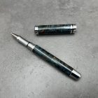 Cyklon Kerámiabetétes toll, Stabilizált és színezett Karéliai nyírfa, Króm/Fekete szerkezet