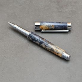   Leveche Kerámiabetétes toll,  Stabilizált és színezett Karéliai Nyírfa tolltest, Ródium szerkezet