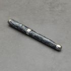 Mistral Kerámiabetétes toll, Diamondcast gyanta, Fegyverfém szerkezet, ródium gyűrű