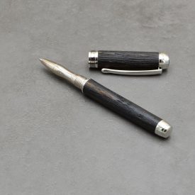   Mistral Kerámiabetétes toll, 5000 éves Mocsári Tölgy, Ródium szerkezet, Fegyverfém gyűrű.