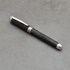 Mistral Kerámiabetétes toll, 5000 éves Mocsári Tölgy, Ródium szerkezet, Fegyverfém gyűrű.