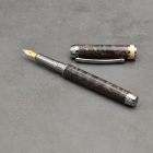 Mistral töltőtoll, Stabilizált és színezett Karéliai Nyírfa, Mamutagyar gyűrű, Fegyverfém szerkezet