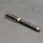 Mistral töltőtoll, Stabilizált és színezett Karéliai Nyírfa, Mamutagyar gyűrű, Fegyverfém szerkezet