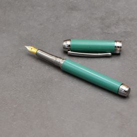   Mistral töltőtoll, Ebonit, Fegyverfém szerkezet, Ródium gyűrű