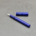 P52 töltőtoll, Kék ebonit